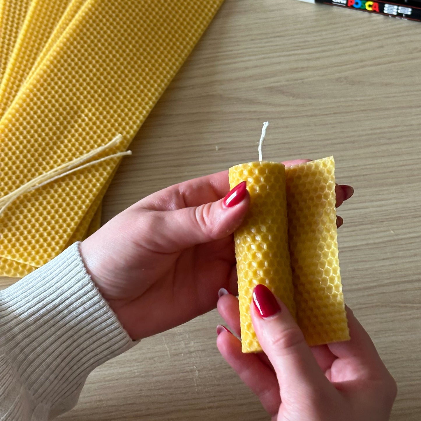 Set: Montessori kartice Pčele u drvenoj kutiji + Minijature + DIY set za izradu svijeća