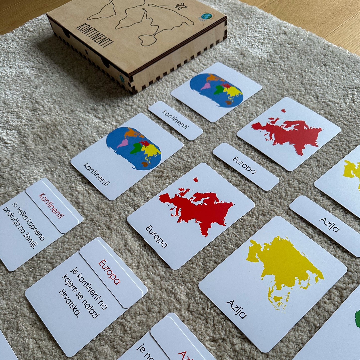 Montessori kartice u drvenoj kutiji - Kontinenti