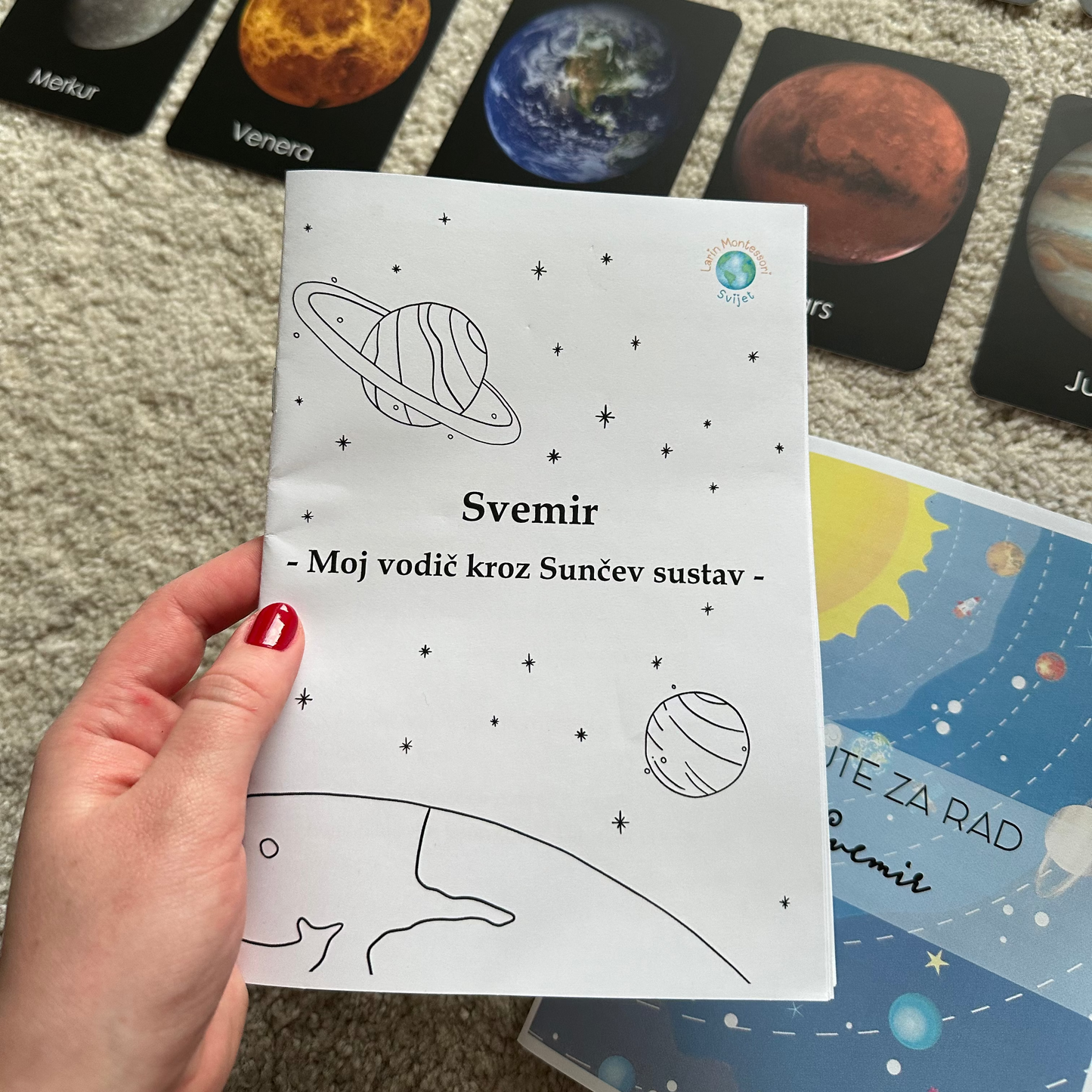 Montessori kartice u drvenoj kutiji - Svemir