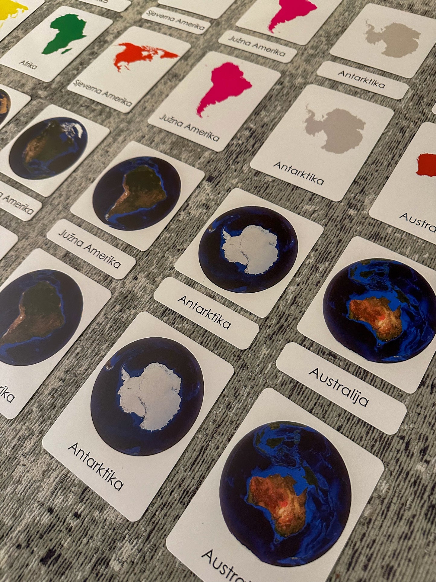 Montessori cards - Continents