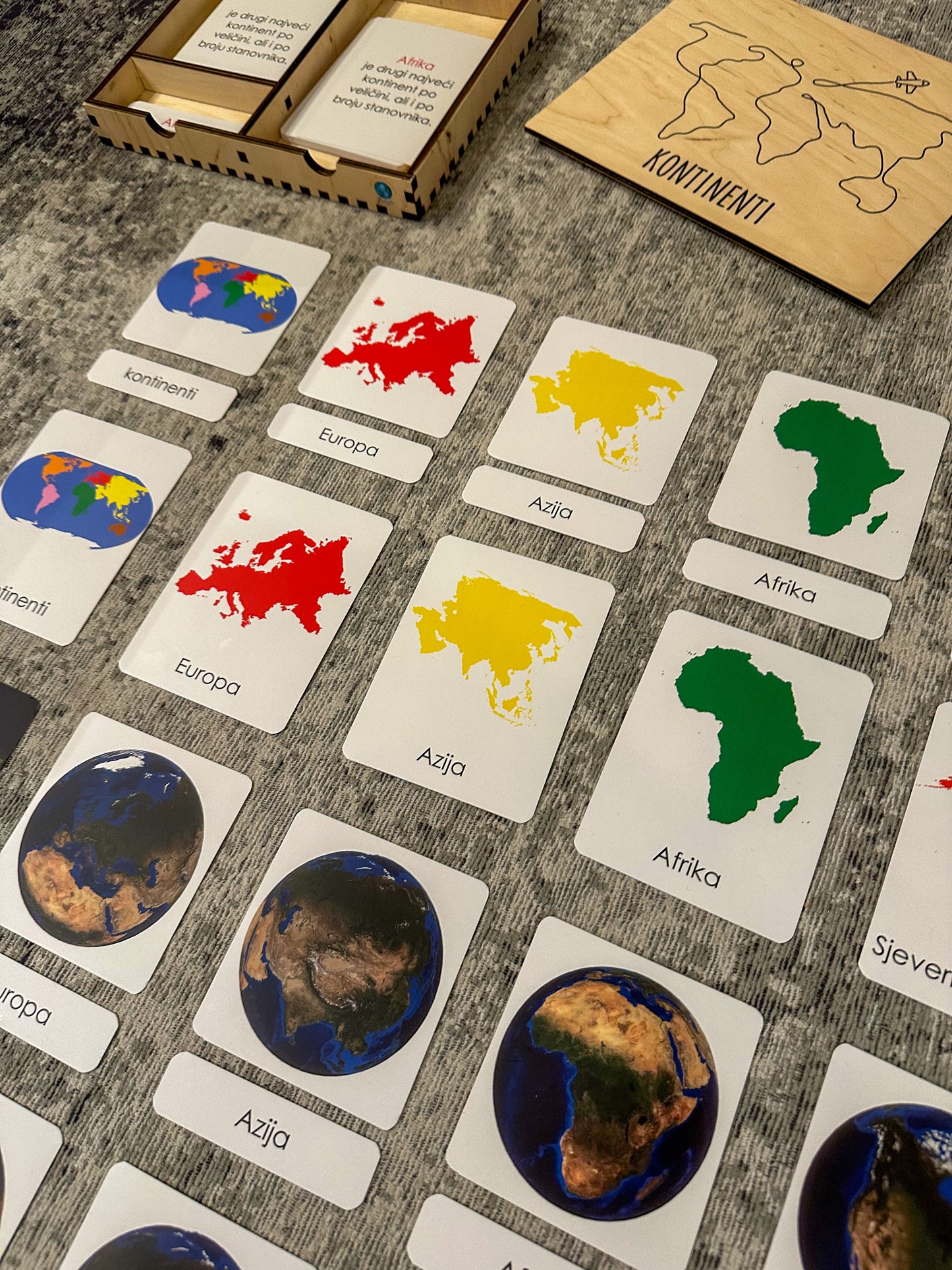 Montessori cards in a wooden box - Continents