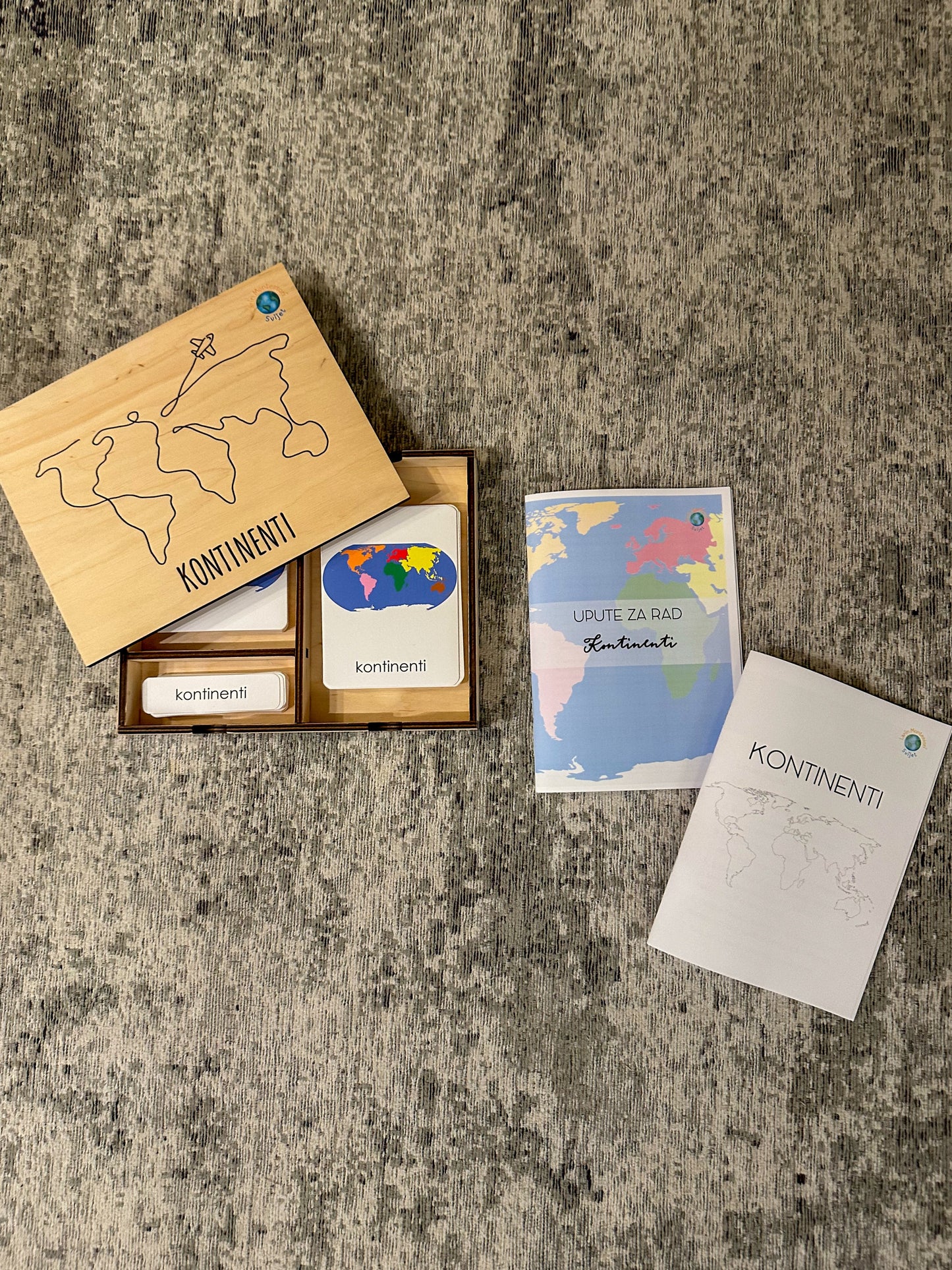 Montessori cards in a wooden box - Continents