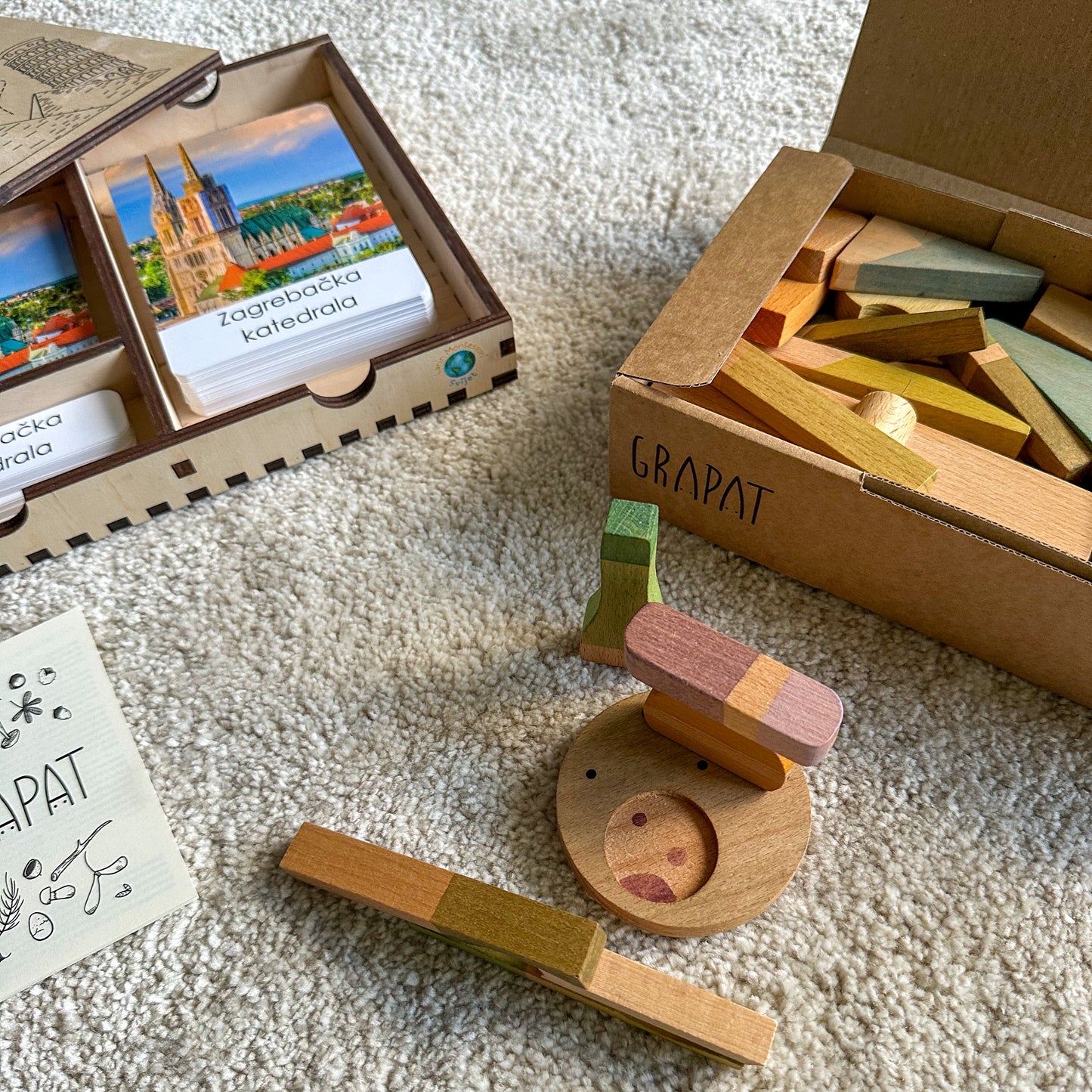 Set: Montessori kartice Znamenitosti u drvenoj kutiji + Grapat Sretno mjesto